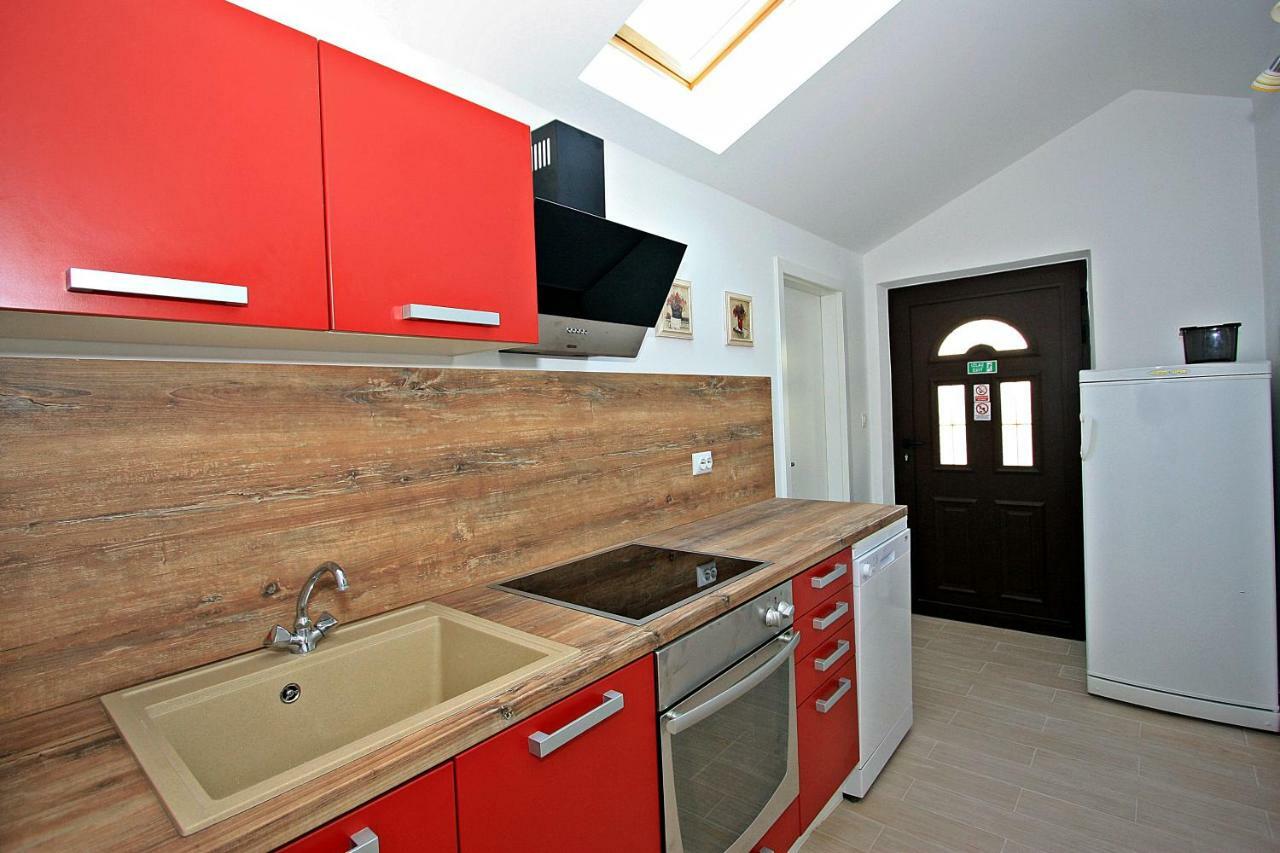 Villa V&D Milna  Extérieur photo