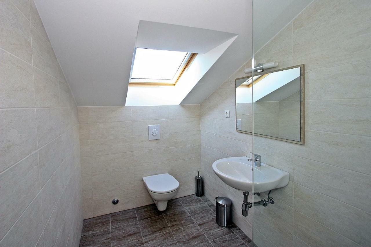 Villa V&D Milna  Extérieur photo