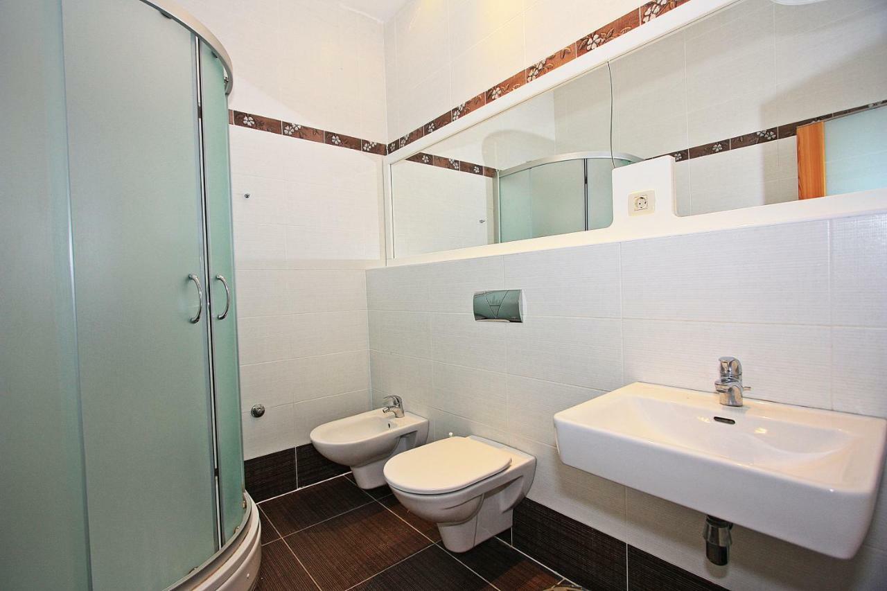 Villa V&D Milna  Extérieur photo