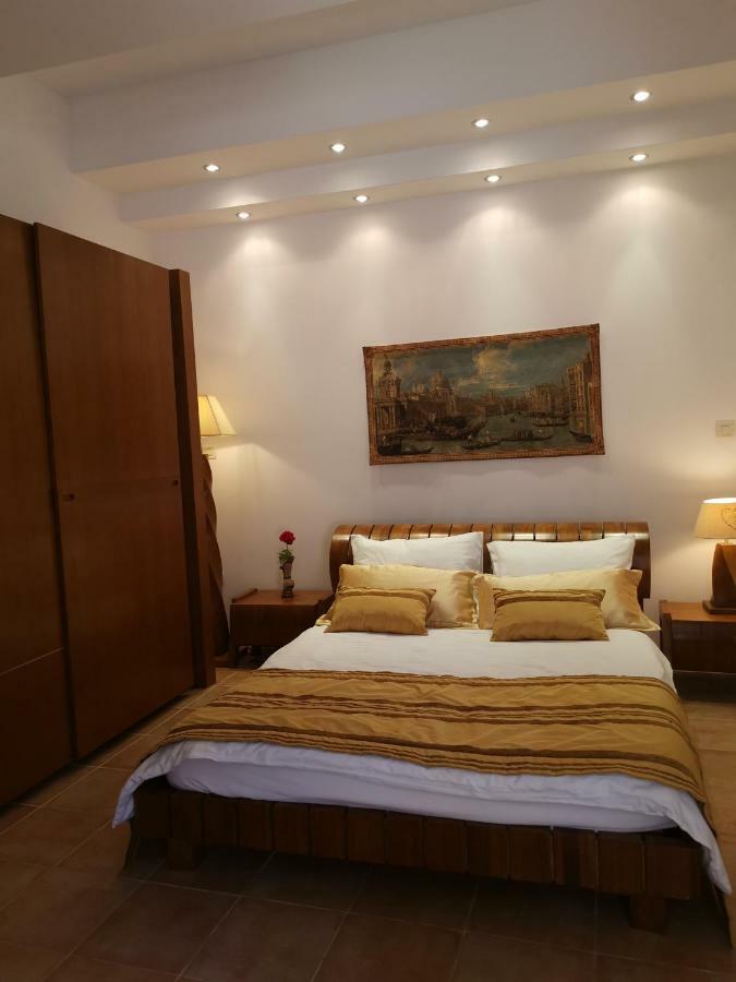 Villa V&D Milna  Extérieur photo