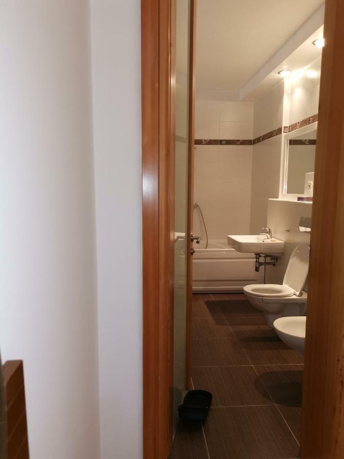 Villa V&D Milna  Extérieur photo
